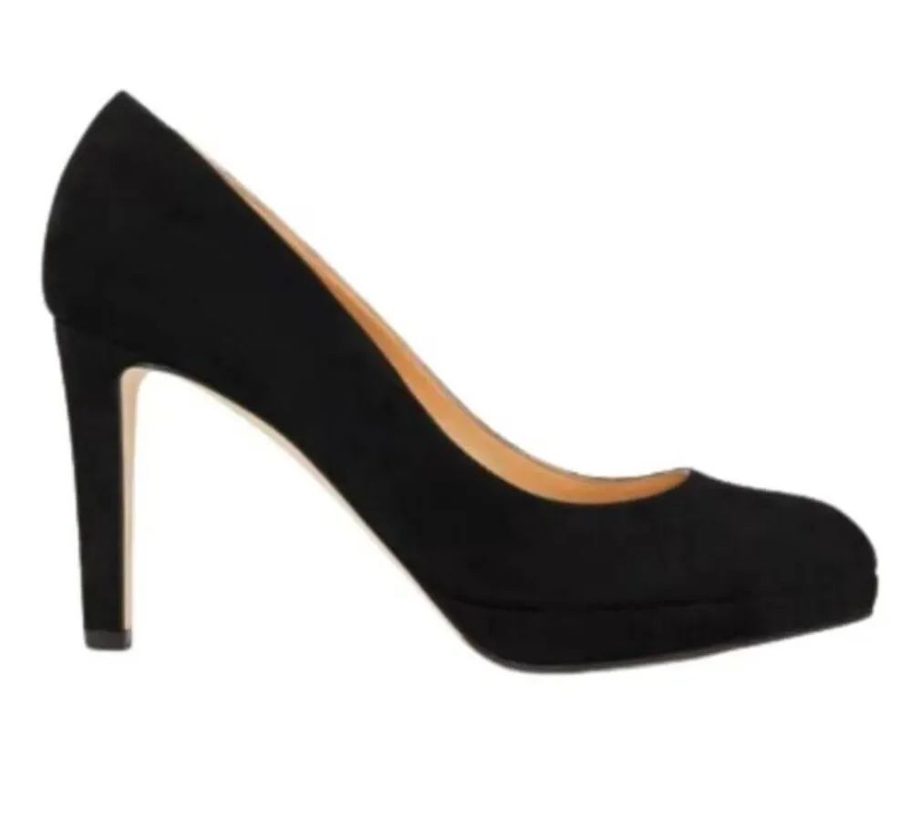 DIANE VON FURSTENBERG Michelle Black Suede Pump Size 6.5M